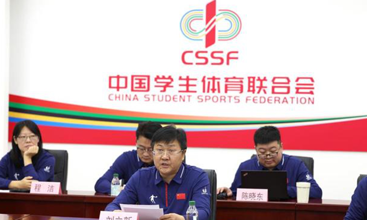 以及菲尔米